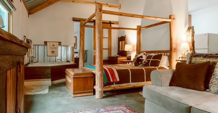 Hilltop Homestead - Gallery Image 2