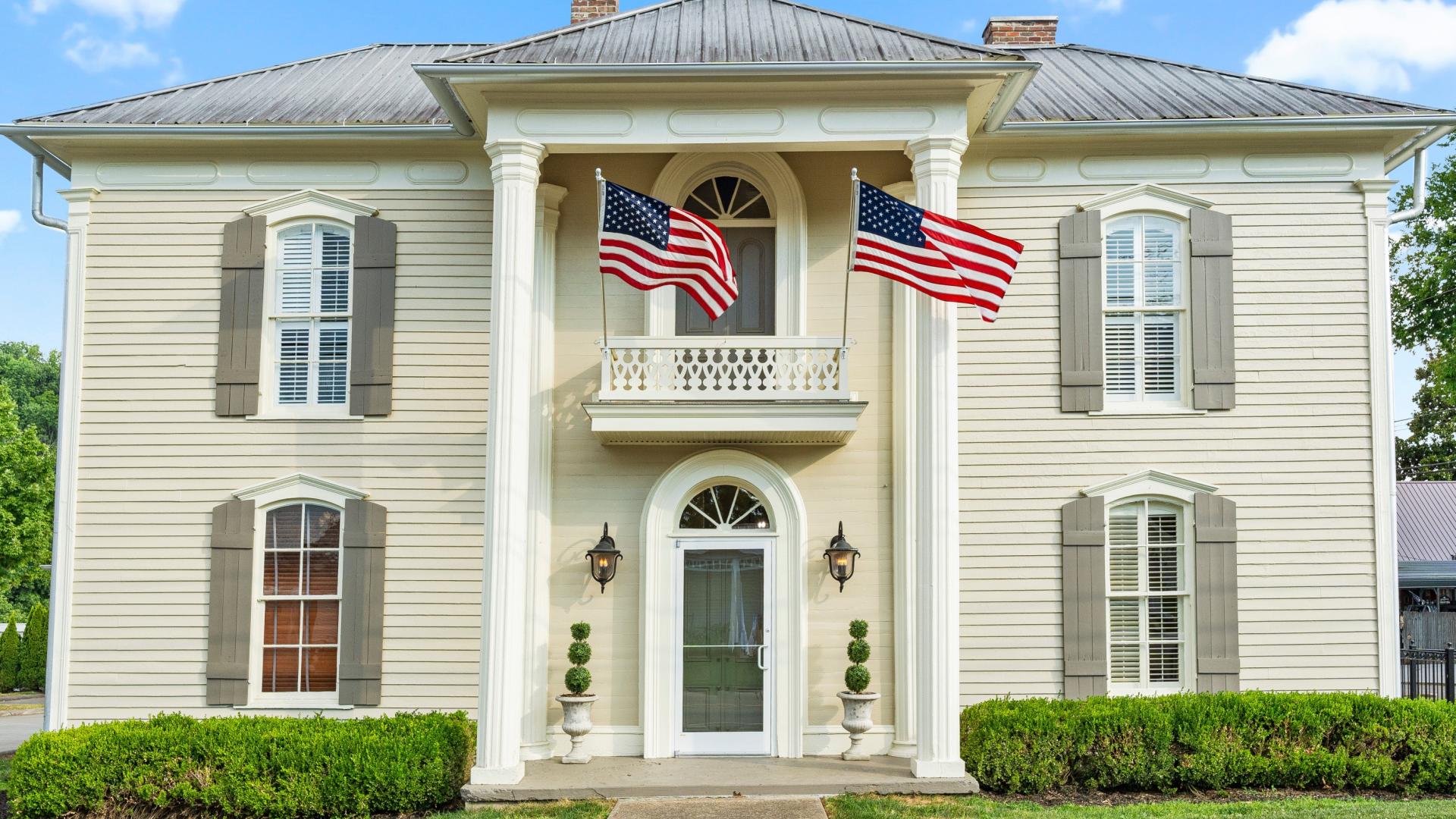 Miss Elizabeth's Place