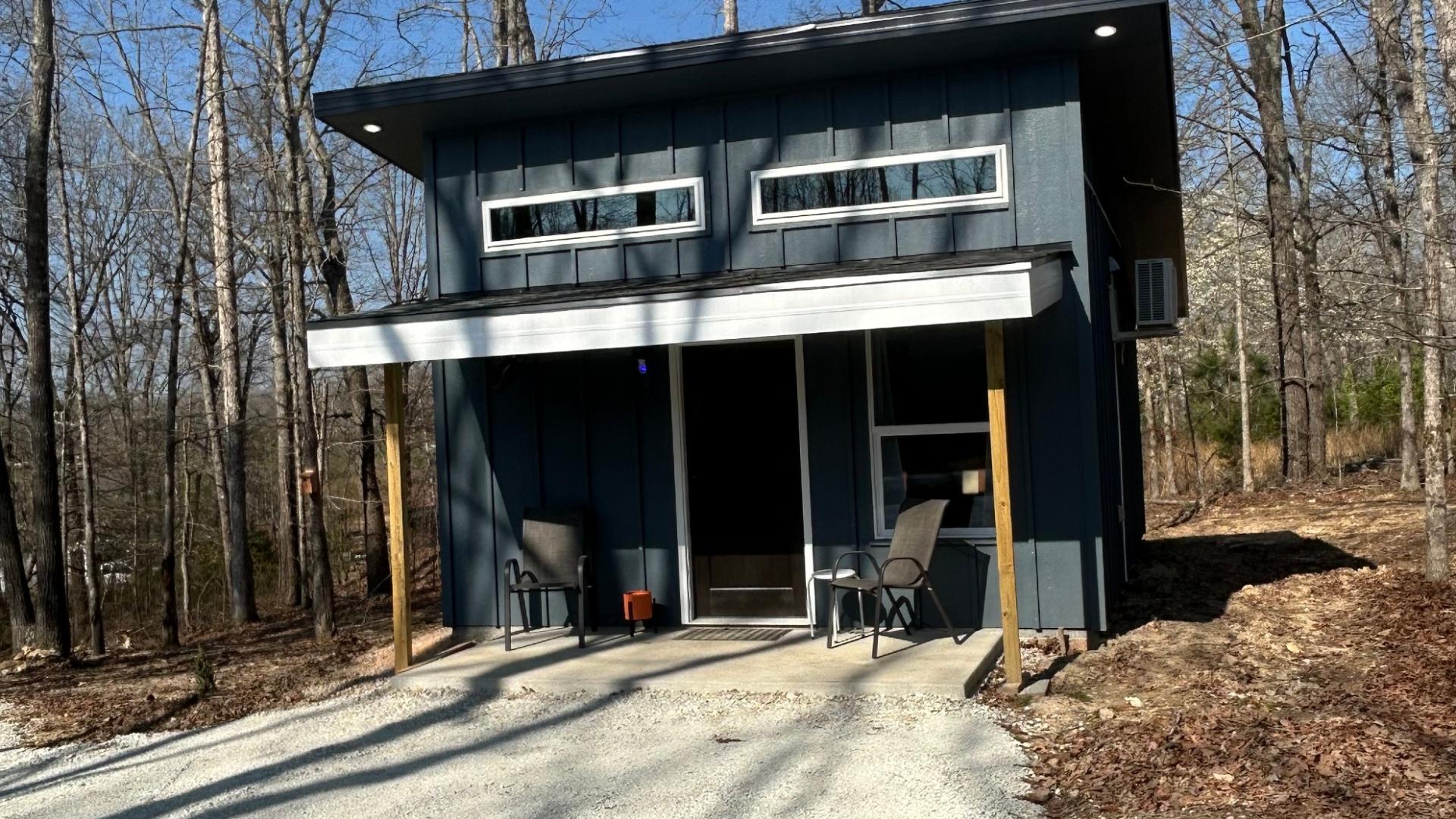 Cabins off the Trace