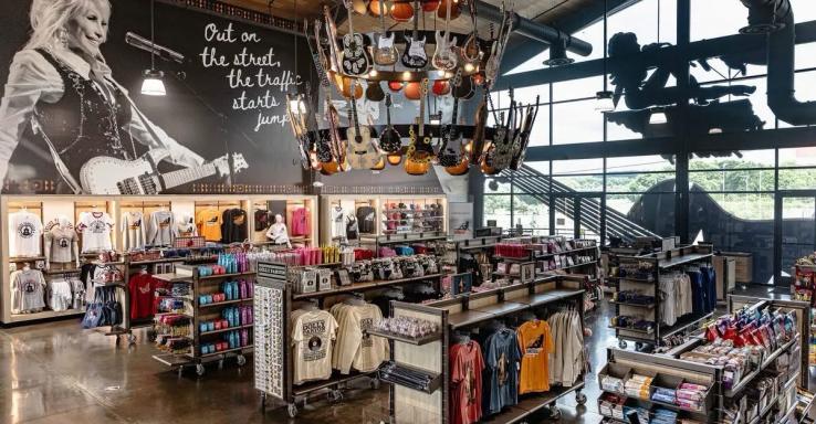 Dolly's Tennessean Travel Stop - Gallery Image 1