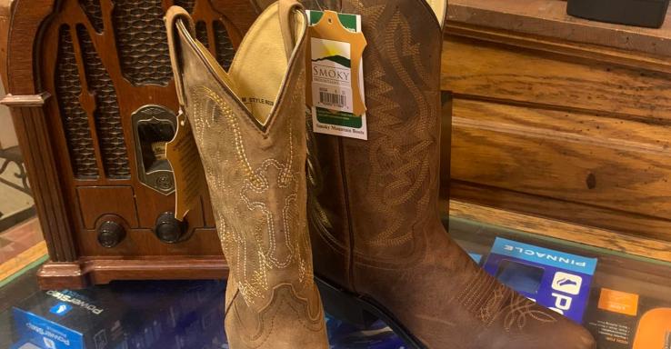 Clayton's Shoe Store - Gallery Image 4