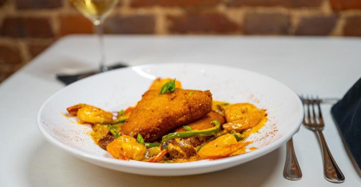 Glass Hollow Table &amp; Tavern - Gallery Image 3