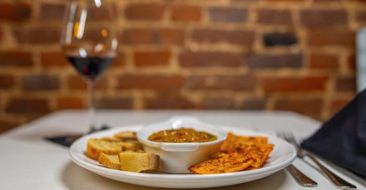 Glass Hollow Table &amp; Tavern - Gallery Image 4