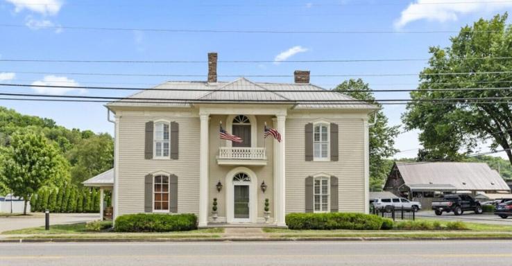 Miss Elizabeth's Place - Gallery Image 6