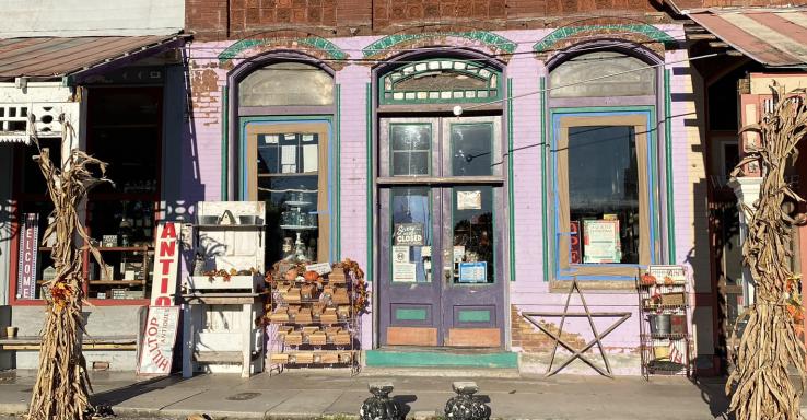 Hilltop Antiques - Gallery Image 1