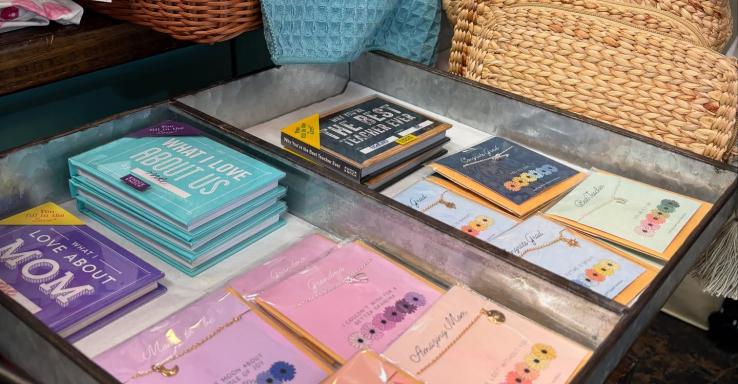 Bell Buckle Embroidery and Gifts - Gallery Image 1