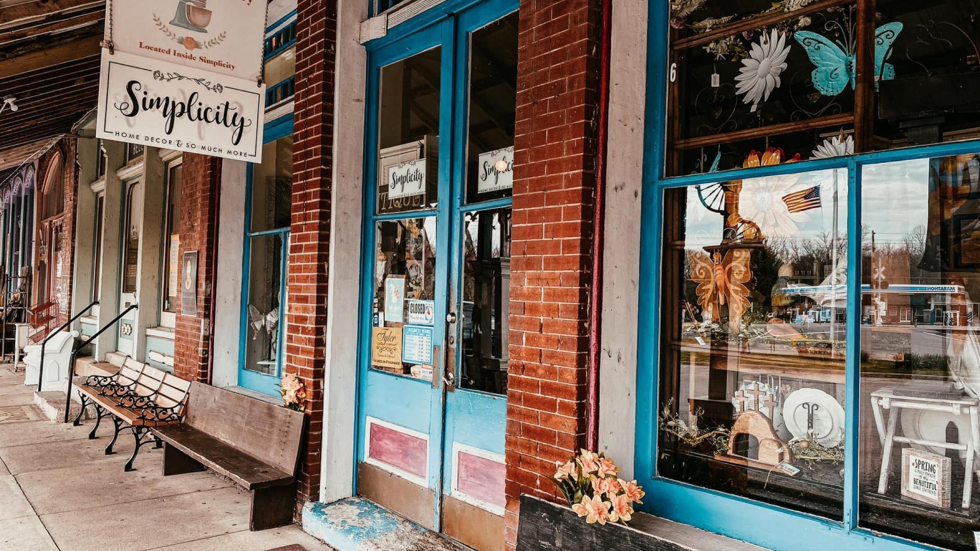 Simplicity in Bell Buckle